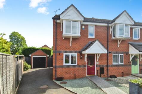 3 bedroom end of terrace house for sale