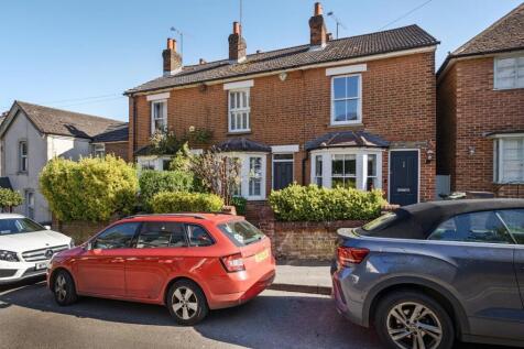 Addison Road, Guildford 2 bed terraced house for sale