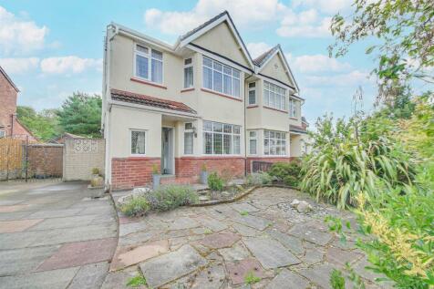 3 bedroom semi-detached house for sale