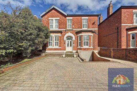Crescent Road, Southport PR8 6 bed detached house for sale