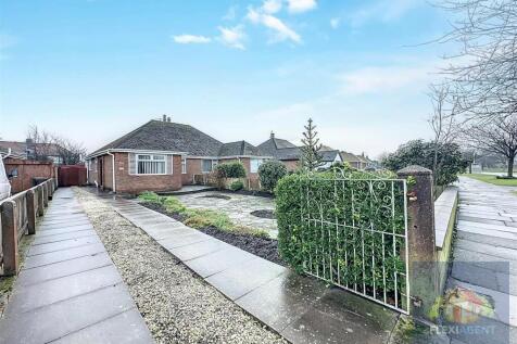 2 bedroom semi-detached bungalow for sale