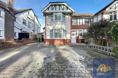 Hillside Road, Southport PR8 5 bed semi