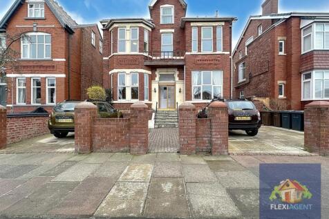 Liverpool Road, Southport PR8 2 bed apartment for sale