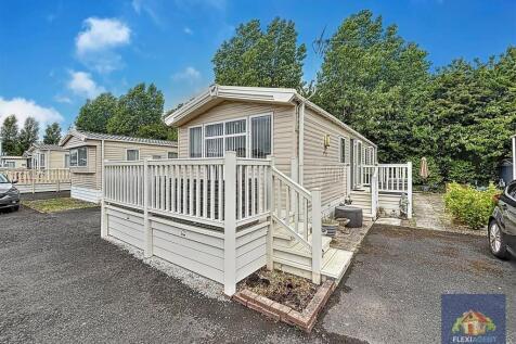 Riverside Caravan Park, Southport PR9 3 bed park home for sale