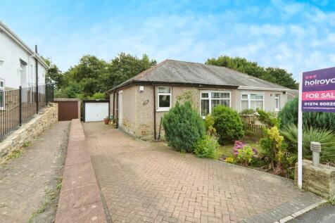 2 bedroom semi-detached bungalow for sale