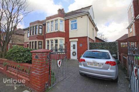 Romney Avenue,  Fleetwood, FY7 3 bed semi