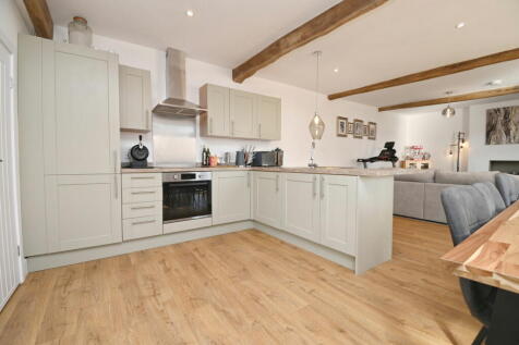 3 bedroom cottage for sale