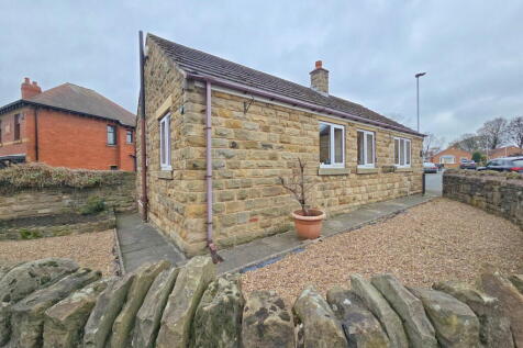 2 bedroom detached bungalow for sale