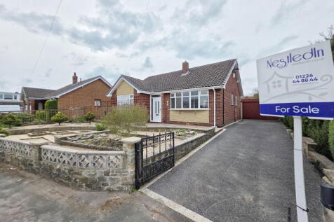 2 bedroom detached bungalow for sale