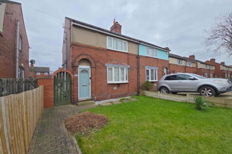 2 bedroom semi-detached house for sale