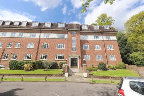 3 bedroom flat for sale