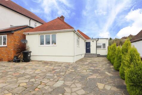 4 bedroom detached bungalow for sale