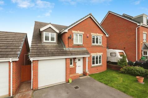 4 bedroom detached house for sale