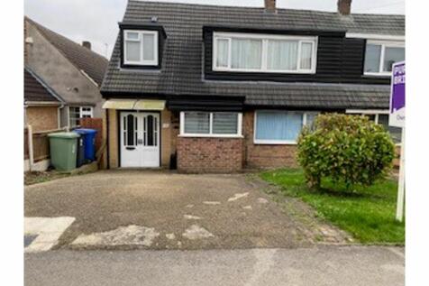 4 bedroom semi-detached house for sale