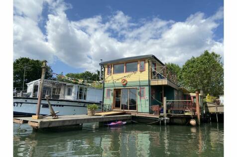 3 bedroom house boat for sale