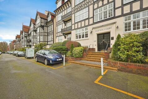 4 bedroom apartment for sale