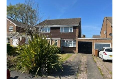 2 bedroom semi-detached house for sale