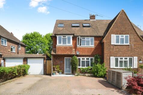 4 bedroom semi-detached house for sale