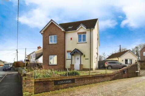 5 bedroom detached house for sale