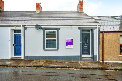 3 bedroom terraced bungalow for sale