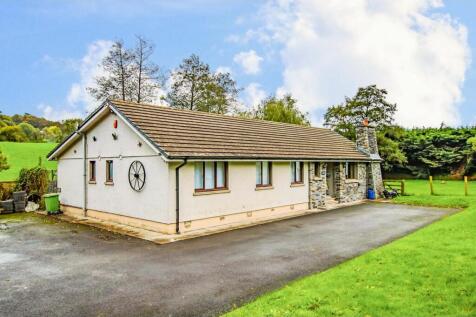 4 bedroom detached bungalow for sale