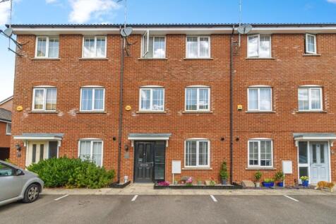 4 bedroom terraced house for sale