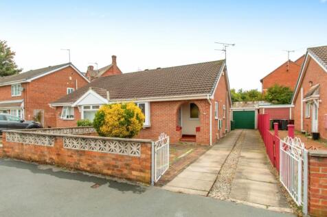 2 bedroom semi-detached bungalow for sale