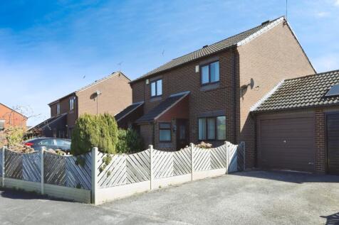2 bedroom semi-detached house for sale