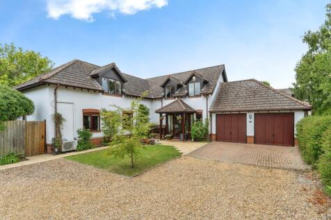 5 bedroom detached house for sale