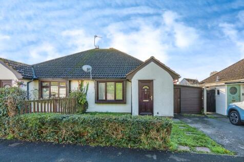 2 bedroom semi-detached bungalow for sale