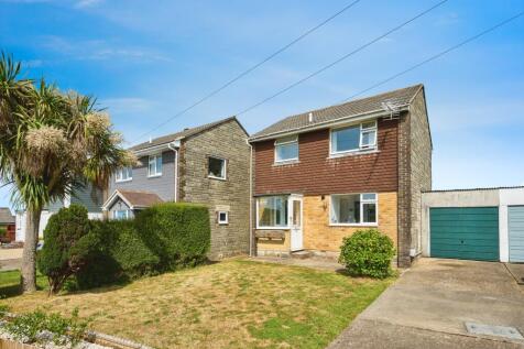 3 bedroom link detached house for sale
