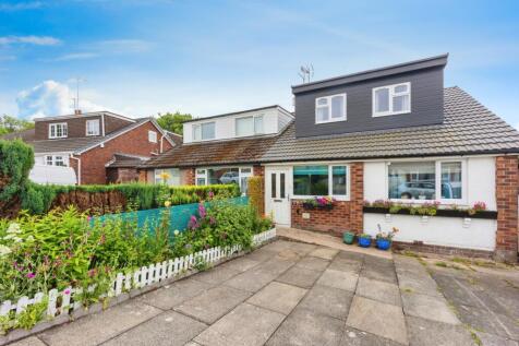 4 bedroom semi-detached house for sale