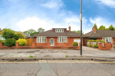 3 bedroom detached bungalow for sale