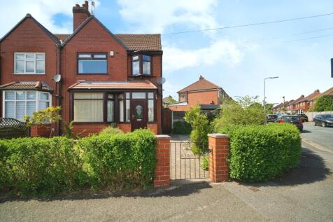 4 bedroom semi-detached house for sale
