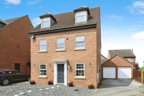 5 bedroom detached house for sale