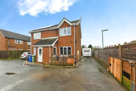 2 bedroom semi-detached house for sale