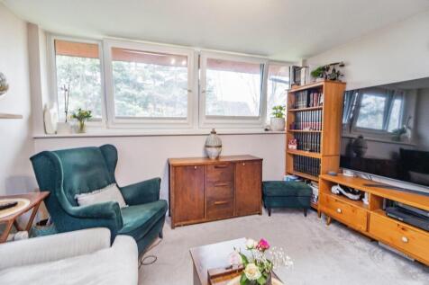 1 bedroom maisonette for sale