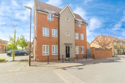 4 bedroom town house for sale