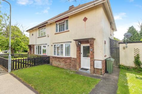 2 bedroom semi-detached house for sale