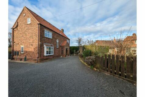 6 bedroom detached house for sale