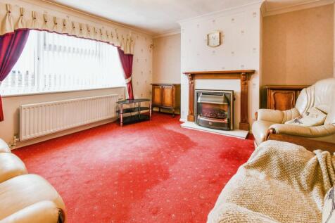 2 bedroom maisonette for sale