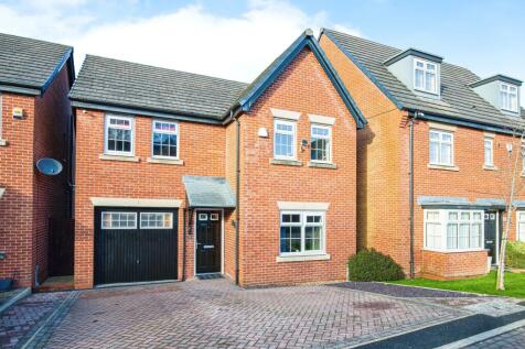 4 bedroom detached house for sale