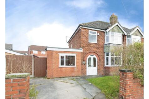 4 bedroom semi-detached house for sale