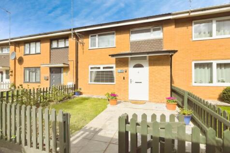 Terraced house for sale