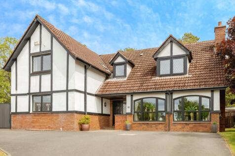 6 bedroom detached house for sale