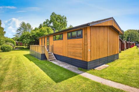 2 bedroom lodge for sale