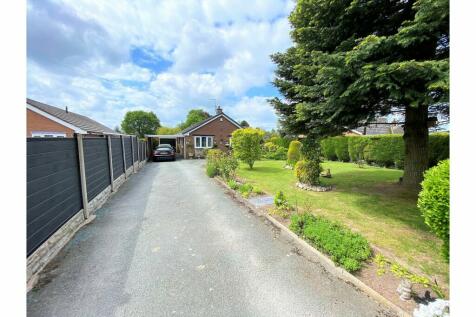 4 bedroom detached bungalow for sale