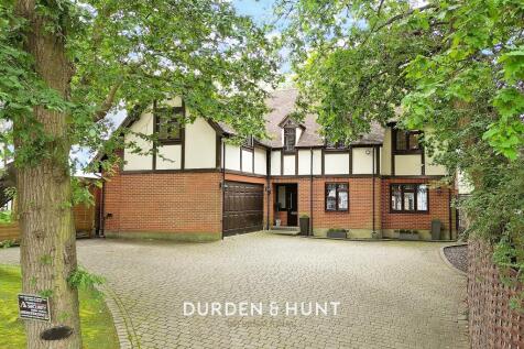 Manor Road, Chigwell, IG7 5 bed detached house for sale
