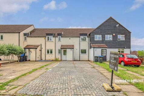 Millers Lane, Chigwell, IG7 3 bed terraced house for sale