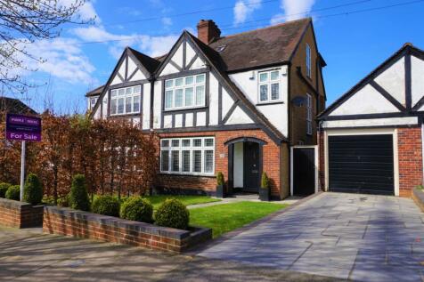 4 bedroom semi-detached house for sale